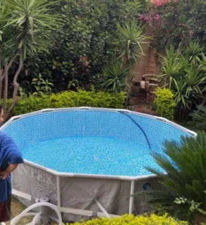 سباحة (بسين) عائلي كبير – بحالة ممتازة للبيع