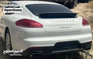باب سيارات (أودي/ جولف / بورش )  فقط 40  دينار  للباب عررررض شهر 6  / اليارة لقطع السيارات