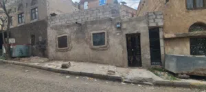 بيت للبيع في قلب صنعاء (شارع هائل/الزبيري)