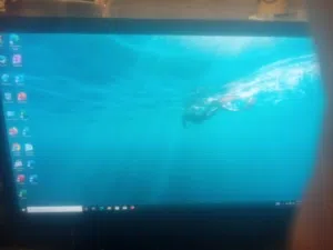 لاب توب ديل للبيع لعدم الحاجه