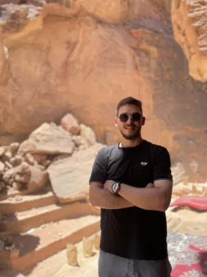 مؤمن المحتسب 