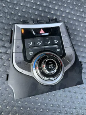 لوحة مكيف هنداي النترا 2012