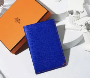 لون نادر Hermès هيرميس 3700