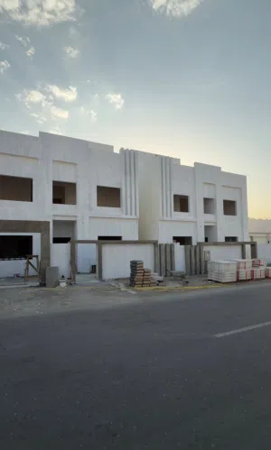 فيلا راقية للبيع بمساحات واسعة و بسعر مميز في العامرات مدينة النهضة مربع 12