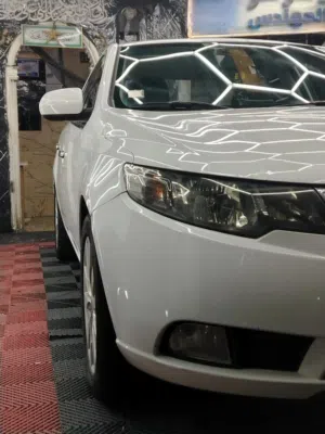 KIAسيراتو 2012