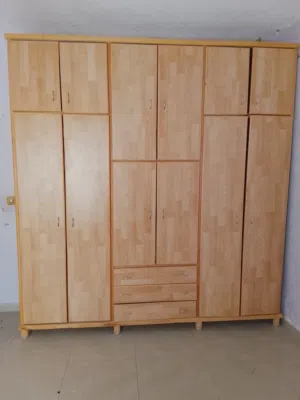 خزانه خشب. زان للبيع