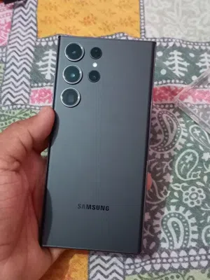 Samsung s22 ultra in excellent condition