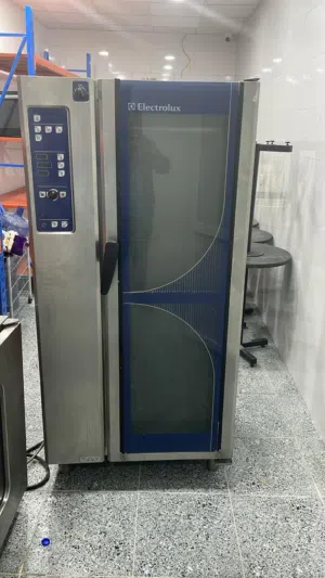 فرن كونفكشن تجاري Electrolux – بحالة ممتازة للبيع