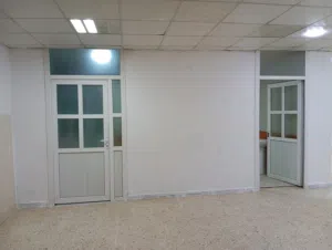 صالة 200 متر مربع  للايجار