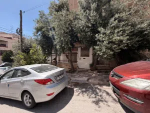 شقه طابق أرضي للبيع على مستوى الشارع بسعرررررررر محروووق عمان ضاحية الرشيد