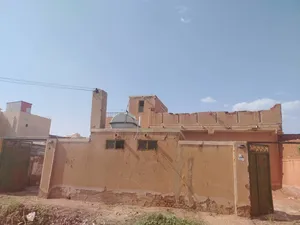 2 Bedrooms . 2 Bathrooms . 250 m24