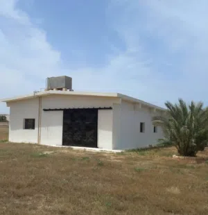 مخزن خرساني 600م للايجار
