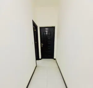 مشتمل حديث موقع مميز في حي الرسالة - للسكن او عيادة
