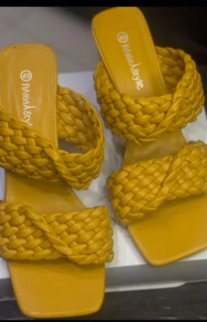 شوووز فخم وعملي