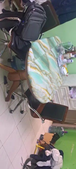 Dining Table with 4 chairs