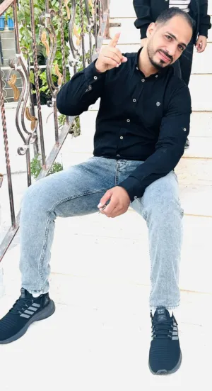 عمر يوسف مناصره 