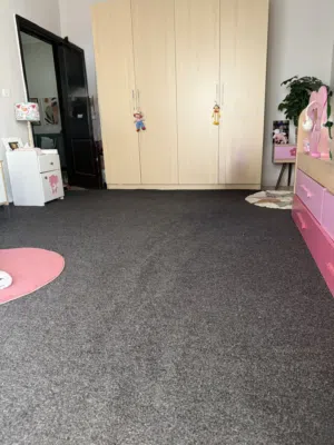 موكيت شبه جديد