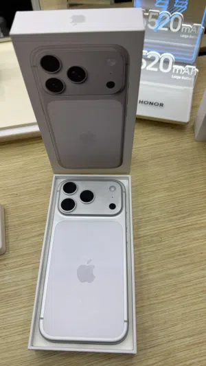 هاتف iPhone 17 pro مستعمل بطاريه 100% بسعر ممتاز