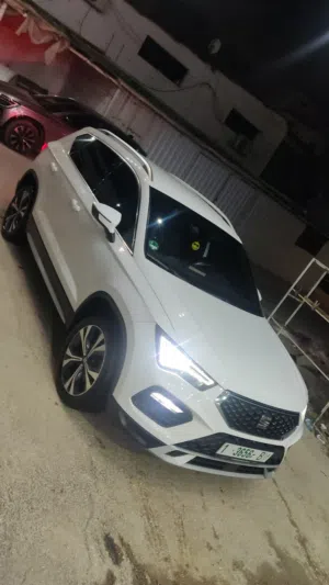 سيات-اتيكا-بون-ابيض-اتوماتيك-2020