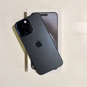 Apple . iPhone 15 Pro Max . 256 GB2