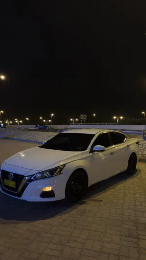 Used Nissan Altima in Dhofar