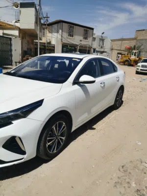 بيع سياره k3 موديل 22 فول مواصفات ماشية 30 الف قابلة للزيادة داخل رصاصي مكفولة كفالة عامة