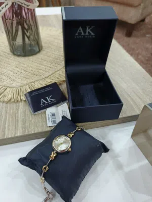 ساعة فضي معدنية اكسسوار