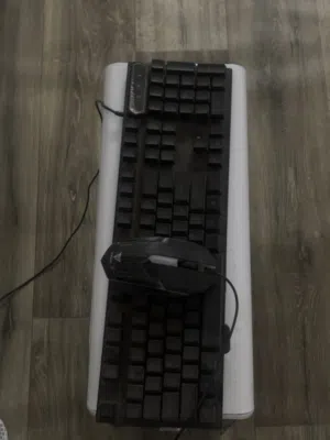 بي سي للبيع معاه كيبورد وماوس الماذر بورد عطلان