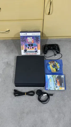 PlayStation 4 PlayStation for sale in Al Dakhiliya