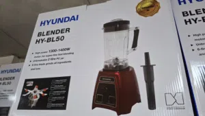 خلاط صناعي نوع هونداي 1400 واط مع شاف 2 لتر