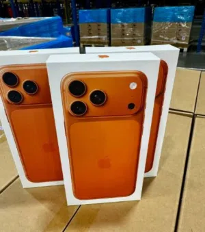 IPhone 17 pro max جديد كفالة الشرق الاوسط بسعر مميز
