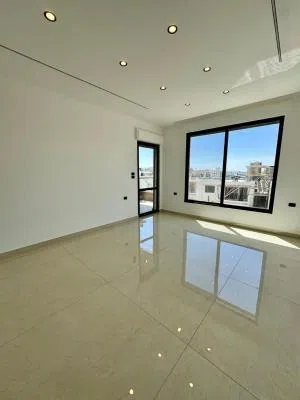 220 m2 4 Bedrooms Apartments for Sale in Amman Marj El Hamam