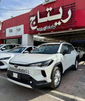 تويوتا كورلا كروس 2025 الشكل الجديد