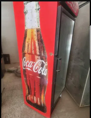 ثلاجه عرض شفاف ركز كاكولا