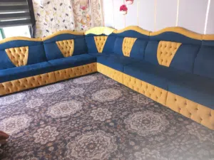 18 مقعد مع 5 مراكي مع 5 طاولات