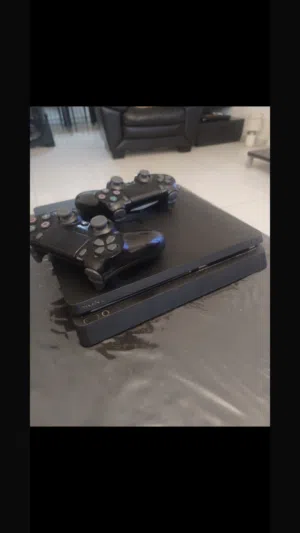 Used PS4 with-2 controllers and it’s original cables with good games and rare fortnite account