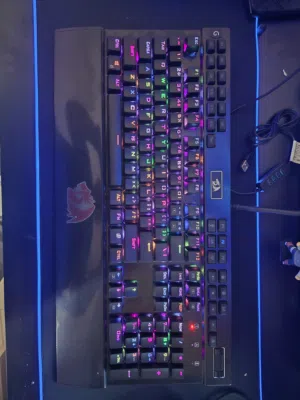 ميكانيكال كيبورد ريدراجون keyboard redragon yama k550 rgb1