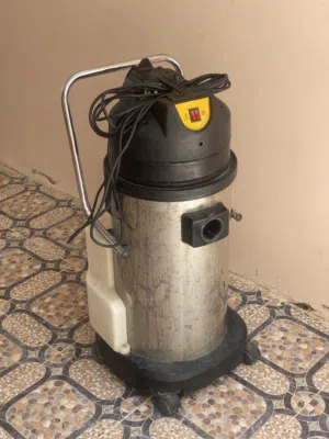 مكنسة تنظيف الكنبات والسجاد