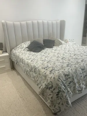 سرير استعمال بسيط