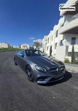 مرسيدس كشف E200 Turbo.AMG.وارد و#صيانة الوكالة،قطعت(( 43 الف كم فقط)). موديل 2018 فحص 7 جيد