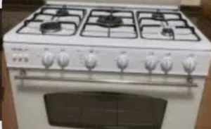 فرن غاز نوع ايزولا