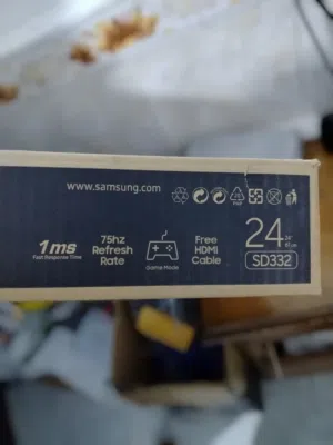 شاشه pc مواصفاته بصوره استخدام قليل بعدهي جديد سعره 90 الف