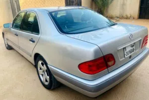 Mercedes Benz . E-Class . 1997 . New0