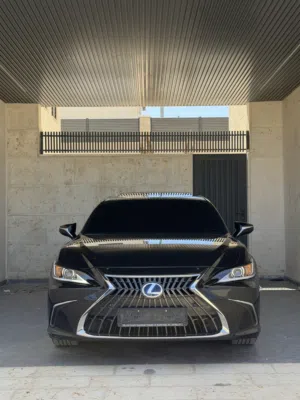 للبيع Lexus ES 300h2022