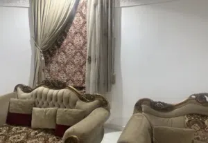 كنب ملكس وستائر