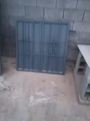 متوفر 2 ابواب للبيع و روشن مشاء الله تبارك الله