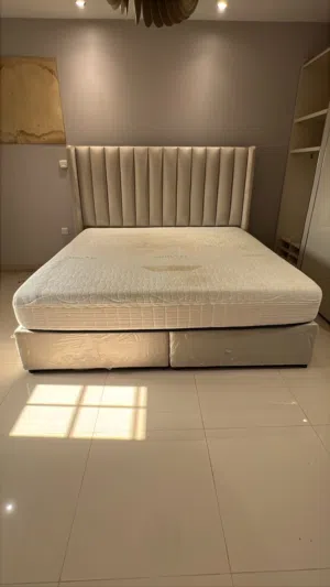 سرير بيج للبيع كينج