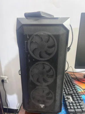 PC GAMING CASE