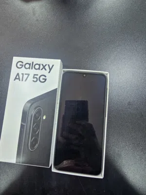 SAMSUNG جالاكسي لون اسود مستعمل يوم واحد فقط مافيو اشي خدشات ولاضربات ومستعمل يوم واحد فقط