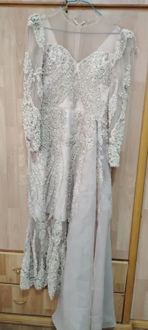 فستان سهرة